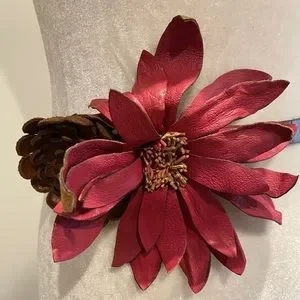 LOFT | Accessories | Like New Loft Xs Leather Flower Belt  display picture 2